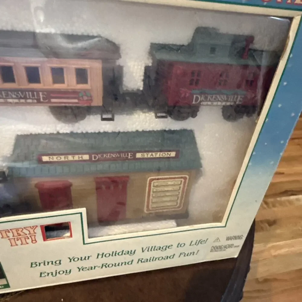 Vintage Dickensville New Bright Christmas Train W/ Musical Station House EXC
